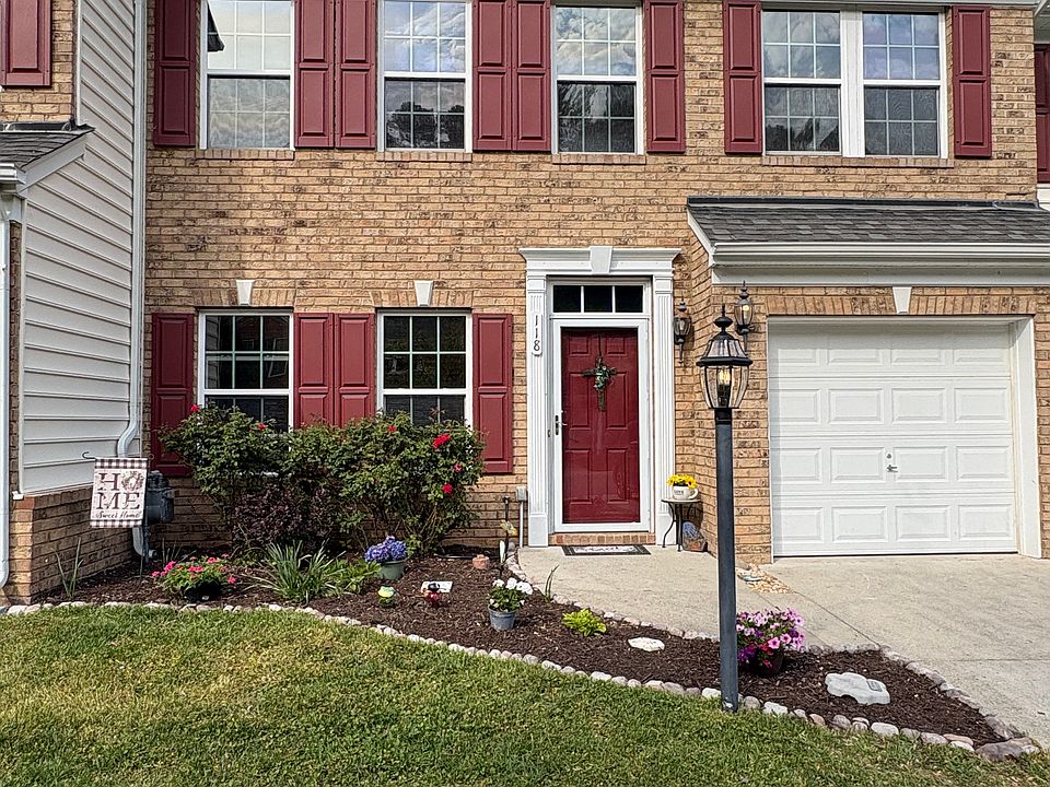 1st image of 118 Brock St
