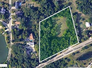 26094 N Midlothian Rd, Mundelein, IL 60060