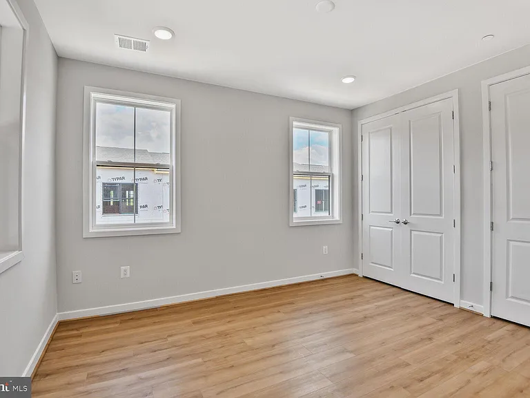 5933 Stonehenge Pl — Photo 18