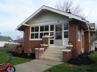 203 E Main St, Casey, IL 62420