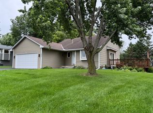 1440 Hunter Sq, Waconia, MN 55387