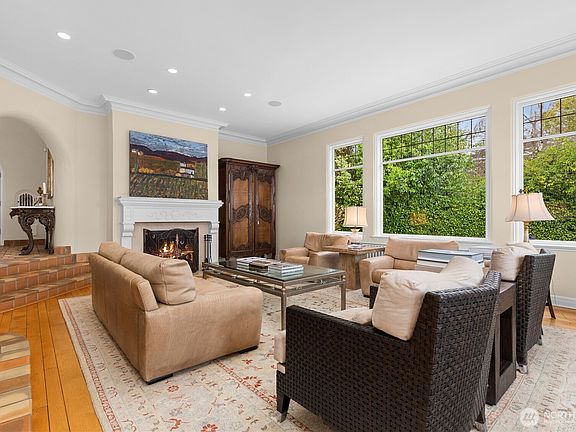 5th image of 180 Lake Washington Boulevard E