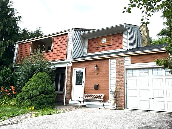 2nd image of 45 Sandusky Cres