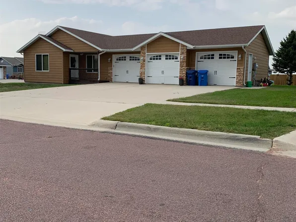 408 W 14th St, Dell Rapids, SD 57022
