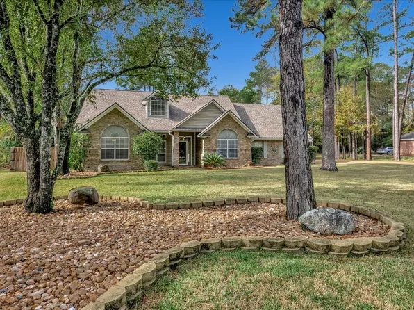 107 Carriage Dr, Lufkin, TX 75904