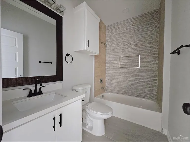 1019 N Woodson Ave #4 — Photo 15