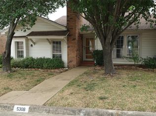 5308 Colony Hill Rd, Fort Worth, TX 76112