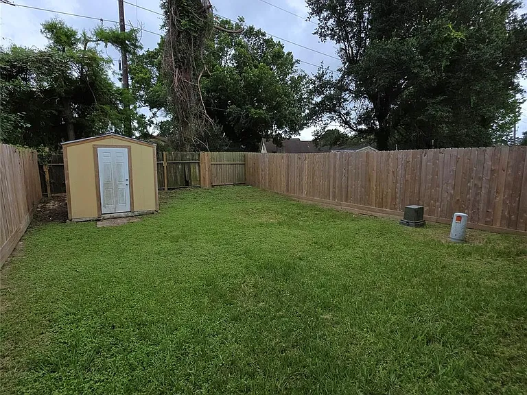 5335 Cherie Crest Ct — Photo 16