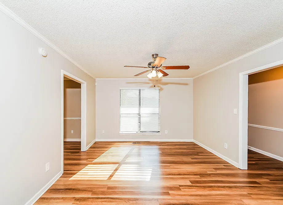 3 bed, 2.0 bath, 1582 sqft, $1,775 — Photo 4