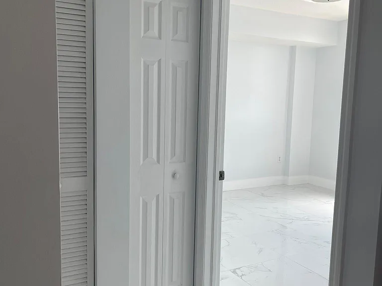 4242 NW 2nd St #915 — Photo 17