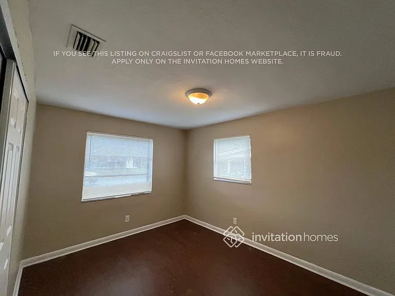 3701 SW 58th Ter — Photo 11