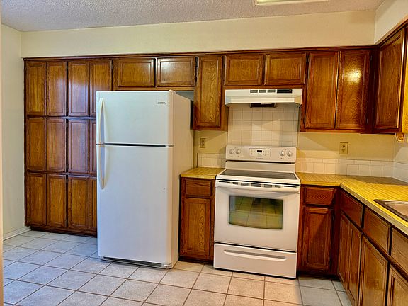 5th image of 501 Carroll Dr