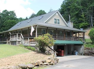 150 Laurel Ridge Ln, Beaver, WV 25813
