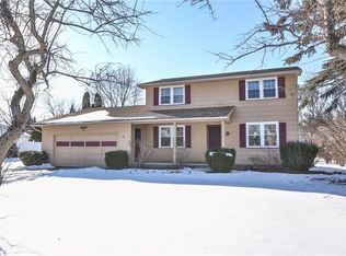 19 Sherwood Dr, Brockport, NY 14420