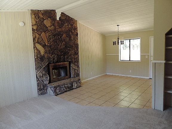 2nd image of 2175 7th Ln