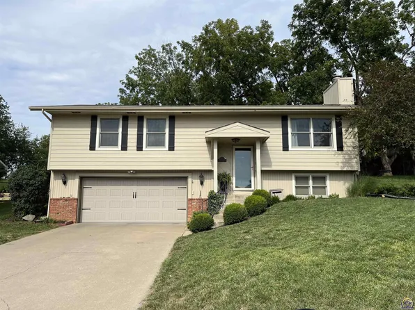 3608 SW 34th St, Topeka, KS 66614