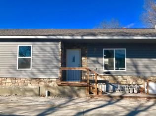 616 Columbia Ave, Columbia, IL 62236