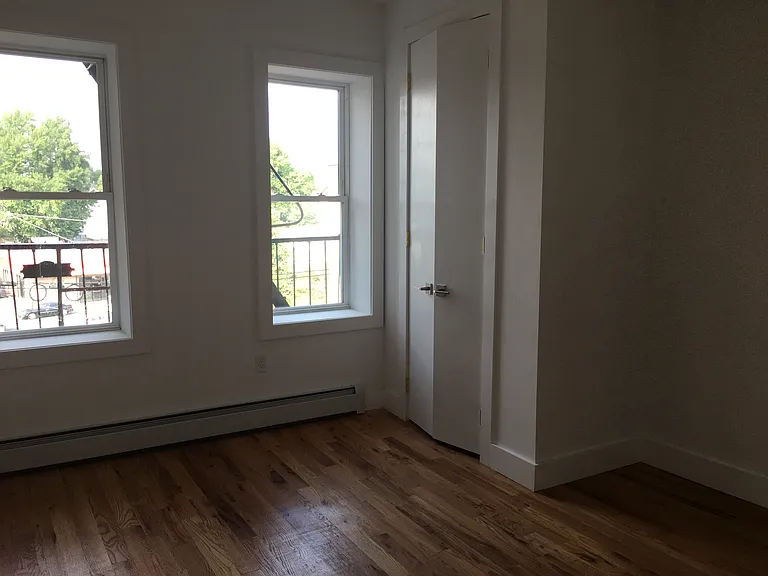 166 Clinton Ave #10E — Photo 10
