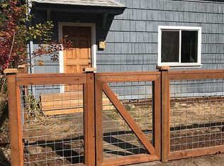 1020 W Main St, Cottage Grove, OR 97424