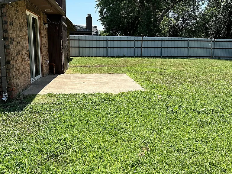 214 Falcon Ct — Photo 26