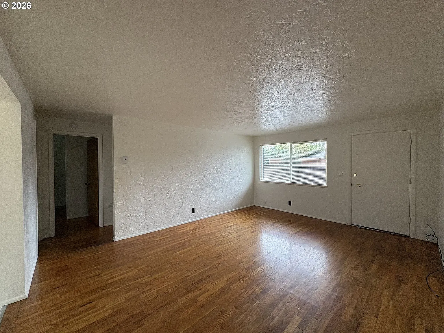 2 bed, 824 sqft, $1,500 — Photo 3