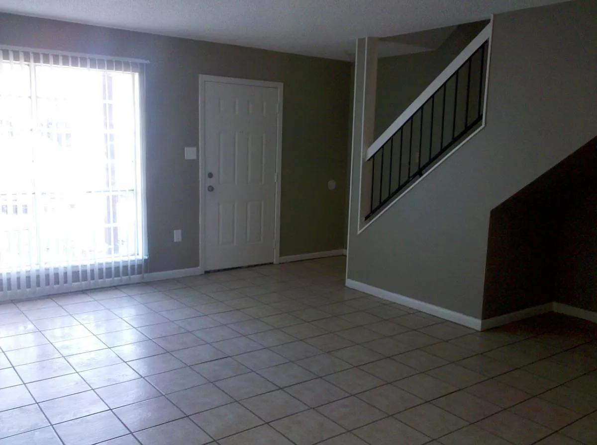Kelli Townhouse — Photo 3