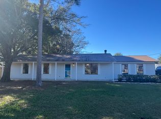 5818 Pinecrest Rd, Crestview, FL 32539