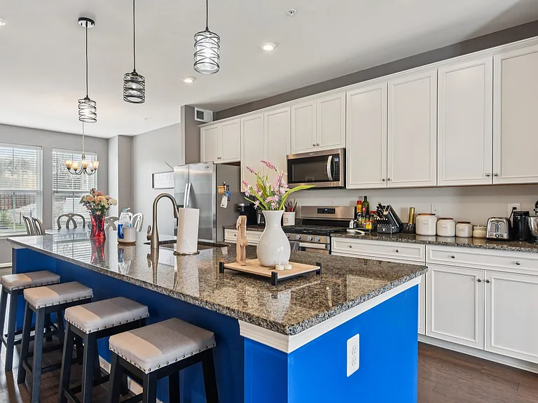 1306 Hawk Hollow Dr — Photo 18