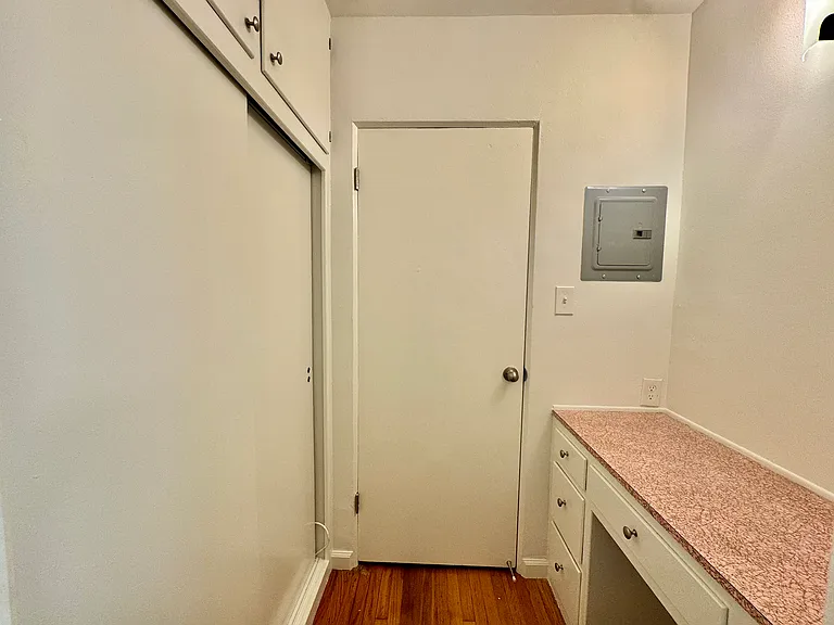1311 N Fairfax Ave #1 — Photo 9