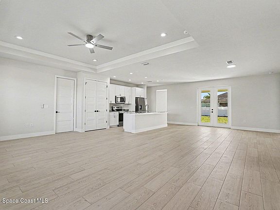 4th image of 2739 Felix Rd SE