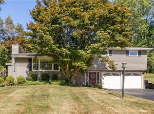 423 Churchill Ln, Fayetteville, NY 13066