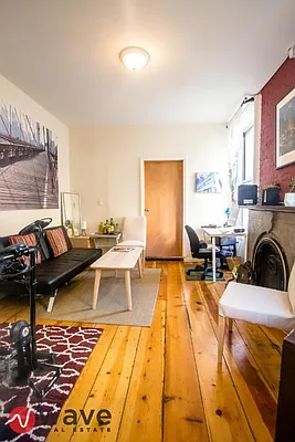 Rented by Wave Real Estate Group | media 28