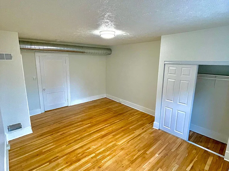 6020 Sawyer St — Photo 13