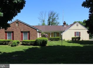 64 Buckshire Dr, Holland, PA