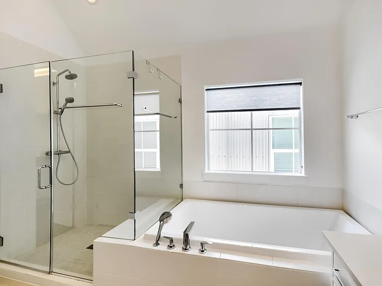 4405 Night Owl Ln — Photo 17