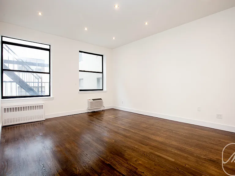 27 W 16th St #3J — Photo 1