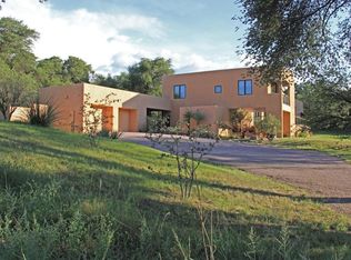 40 Desert Oaks Ln, Patagonia, AZ 85624