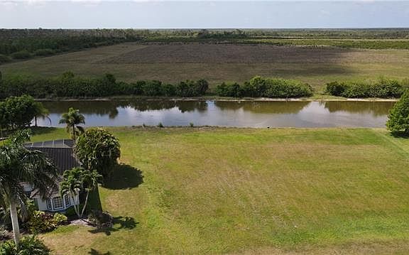 3rd image of 18583 Royal Hammock Blvd