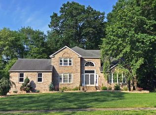 9 Pleasant Village Dr, Succasunna, NJ 07876