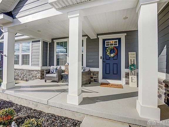 4th image of 139 Chapel Dr W
