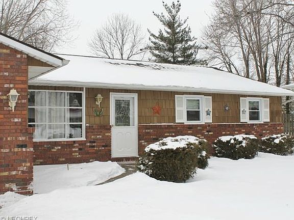 3rd image of 4424 Edgewood Dr