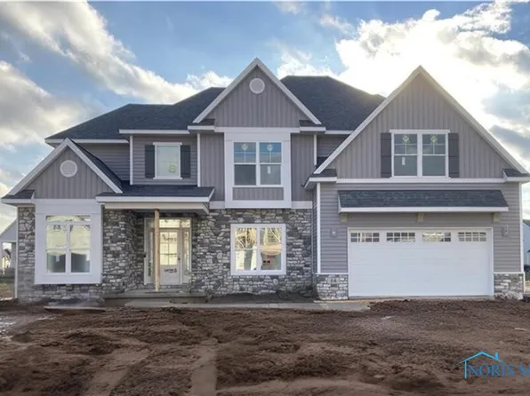 14 Hawthorne Xing, Perrysburg, OH 43551