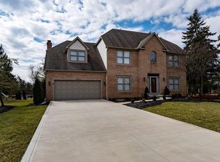 671 Petworth Ct, Powell, OH