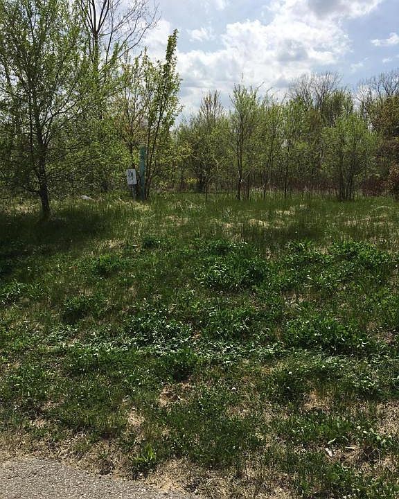 1st image of 4826 Lauren Ln