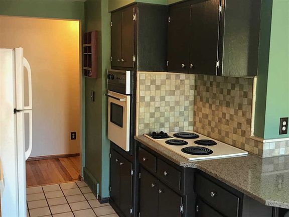 4th image of 3823 E 15th Ave
