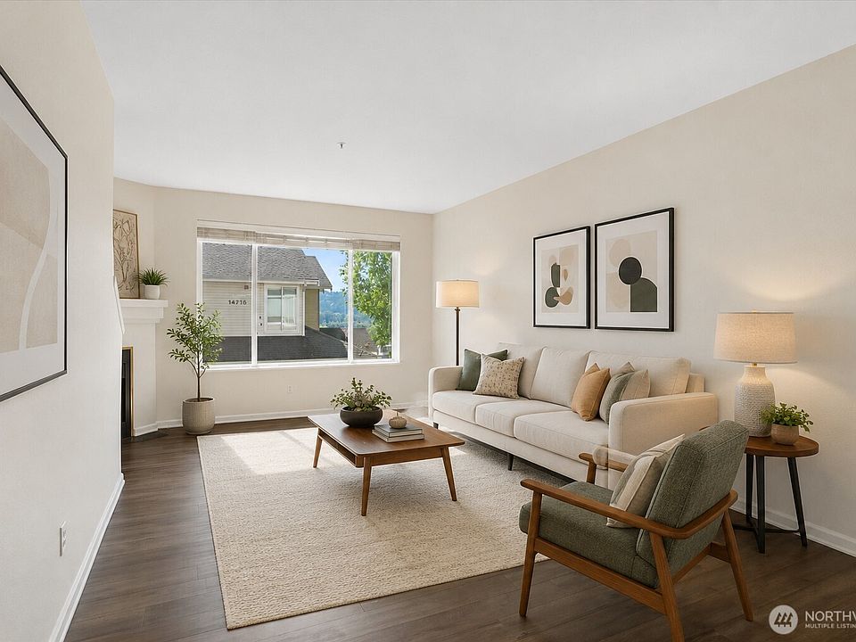 1st image of 14723 1st Lane NE #102