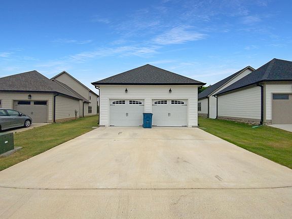 5th image of 363 Tuscany Village Dr