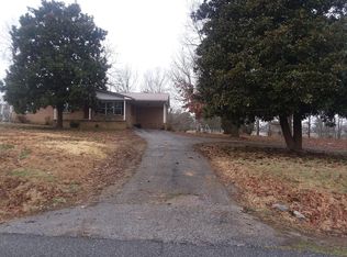 1013 Alamo Rd, Calvert City, KY 42029