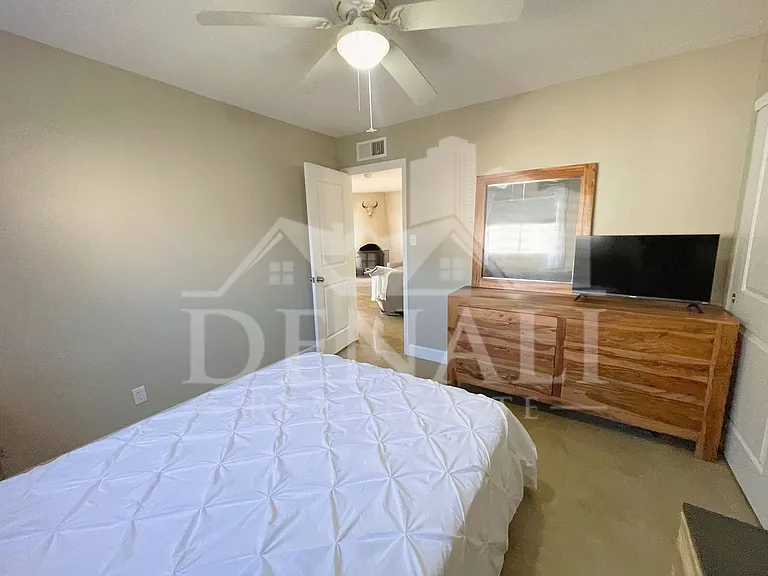 8058 E Oak St — Photo 10