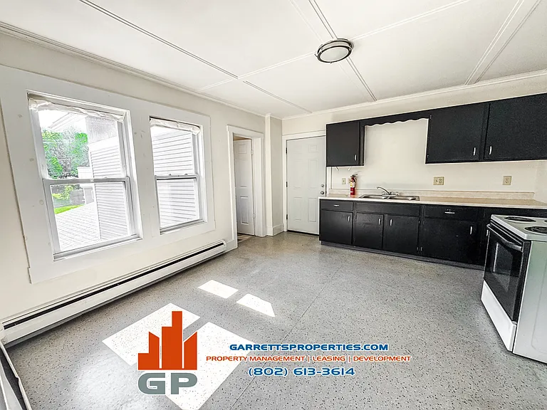 28 Mill St #4 — Photo 3